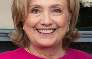 OMG: After Wall Street Financial Analyst Saw Hillary’s Financial Reports He Said 1 Thing That Will END Her OMG: After Wall Street Financial Analyst Saw Hillary’s Financial Reports He Said 1 Thing That Will END Her